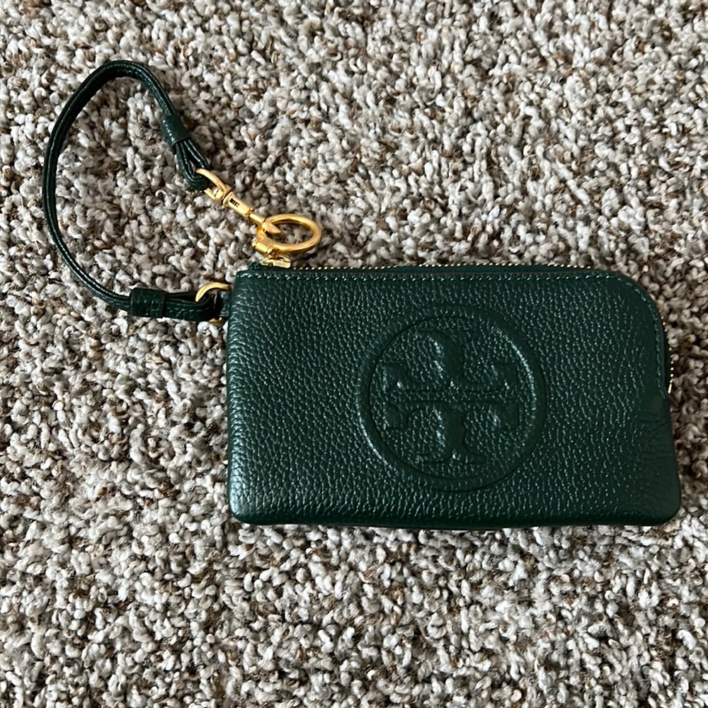 COPY - Tory Burch too zip card case